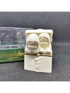 Department 56 Snowbabies "Surprise" Bisque porcelain hinged box.